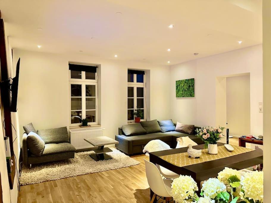 Wohnung Am Schloss 2 - Bestes Apartment In Weilburg Exteriör bild