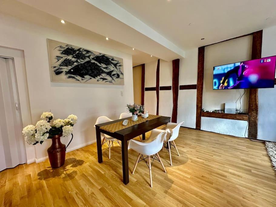 Wohnung Am Schloss 2 - Bestes Apartment In Weilburg Exteriör bild